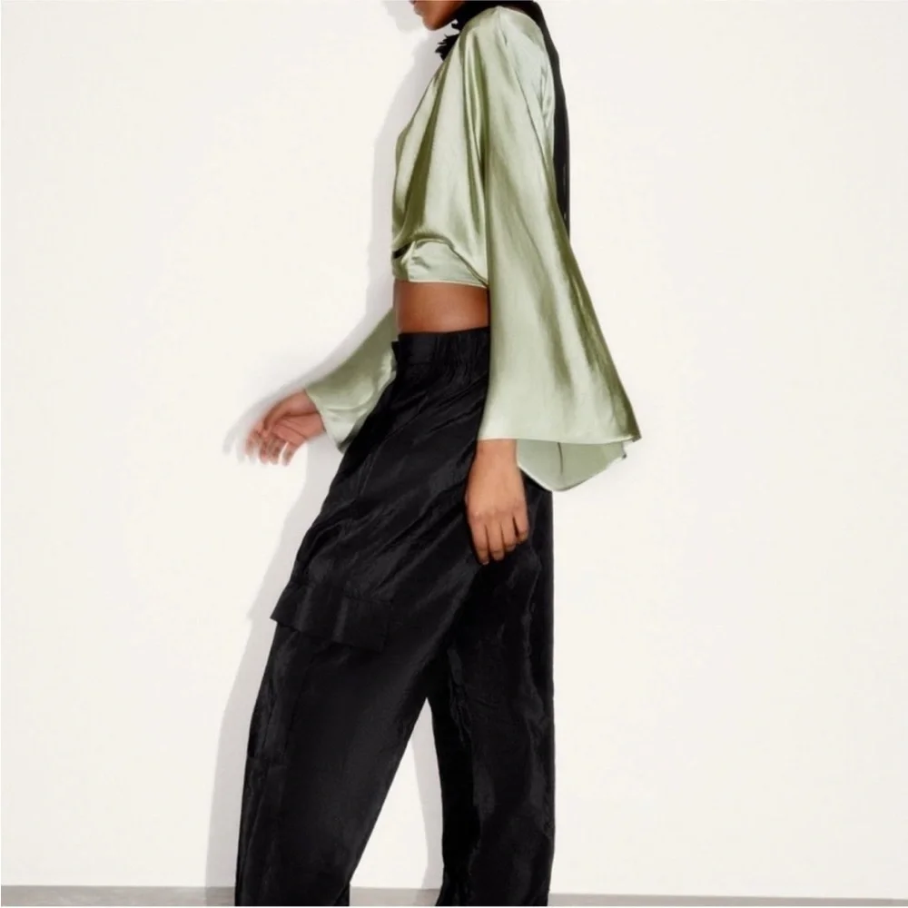 ZARA | NEW Sage Green Twist Front Cropped Bell Sleeve Top Women’s Size Large - Picture 2 of 12